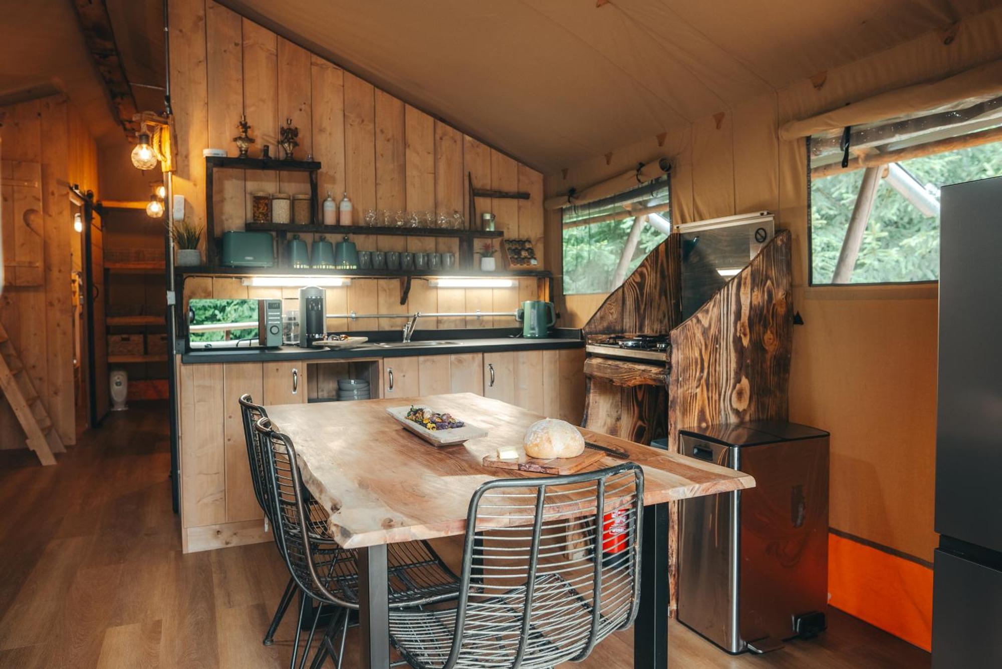 Cosy Forest Lodge Penrhos  외부 사진